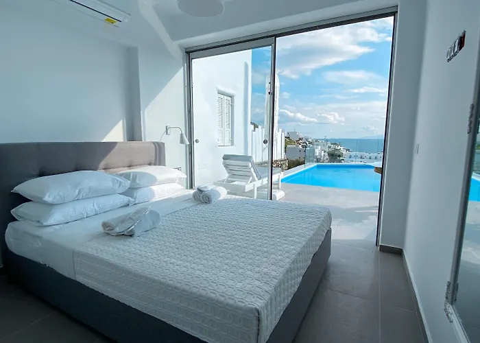 Amperian Mykonos & Отель Mykonos Town