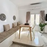 Amperian Mykonos & 호텔 4*