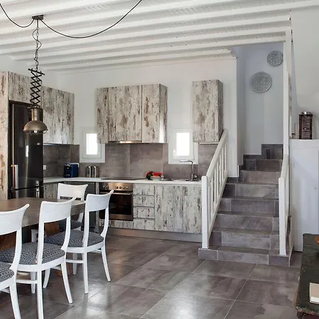 Amperian Mykonos & 4*