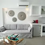 Amperian Mykonos Suites&villas 4*