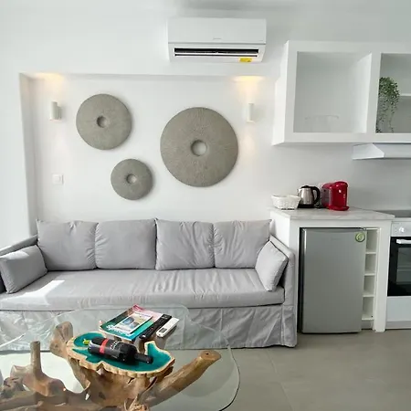 Amperian Mykonos & 4*