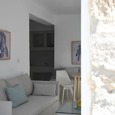 Amperian Mykonos & 4* Mykonos Town