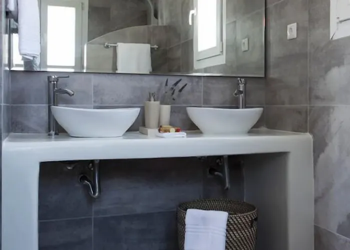 Amperian Mykonos & Mykonos Town