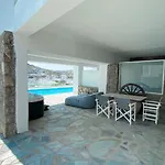 Amperian Mykonos & 4*