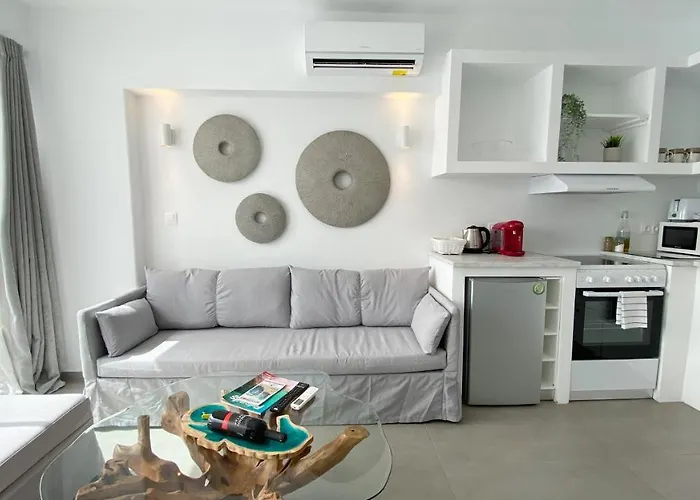 Amperian Mykonos & 4*